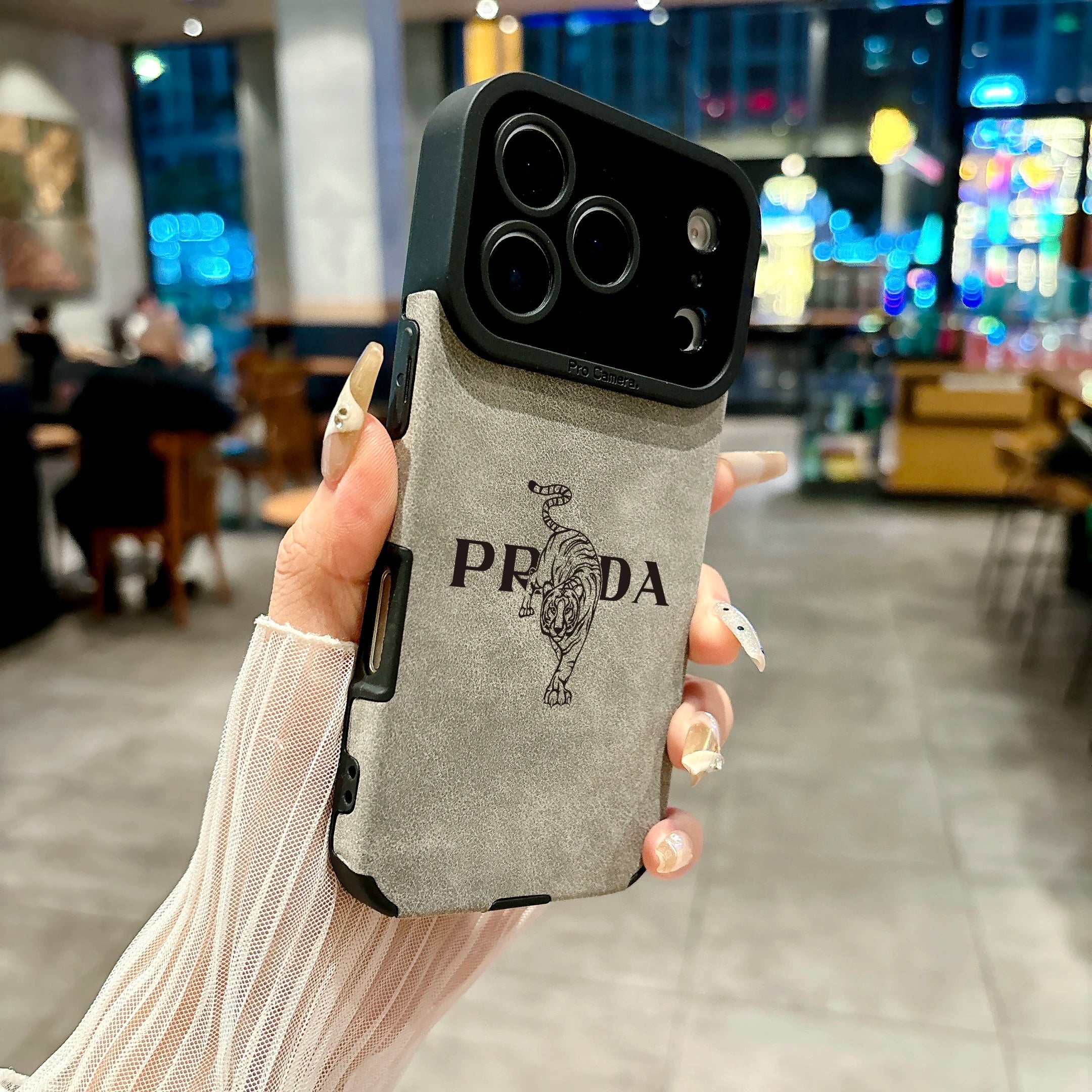 Microfiber Leather phone case for iphone 17 16 15 14 plus 13 12 11 pro max 16E cover Luxury funda Italy tiger streetwear cases
